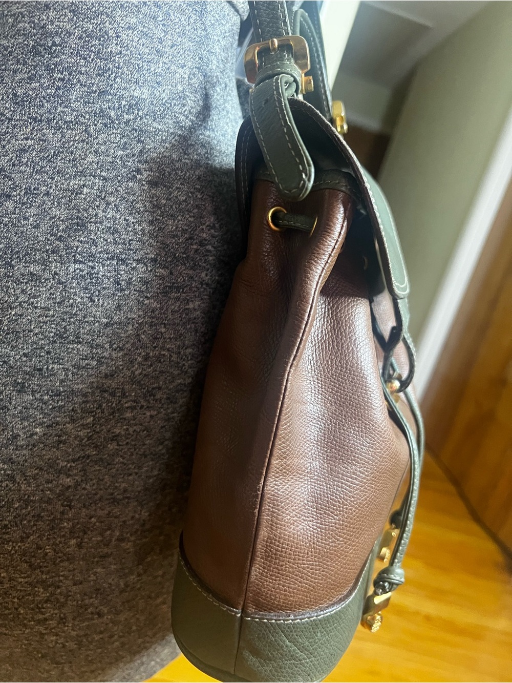 LOEWE Vintage Amazona Top Handle Crossbody Tote Bag - Picture 6 of 15